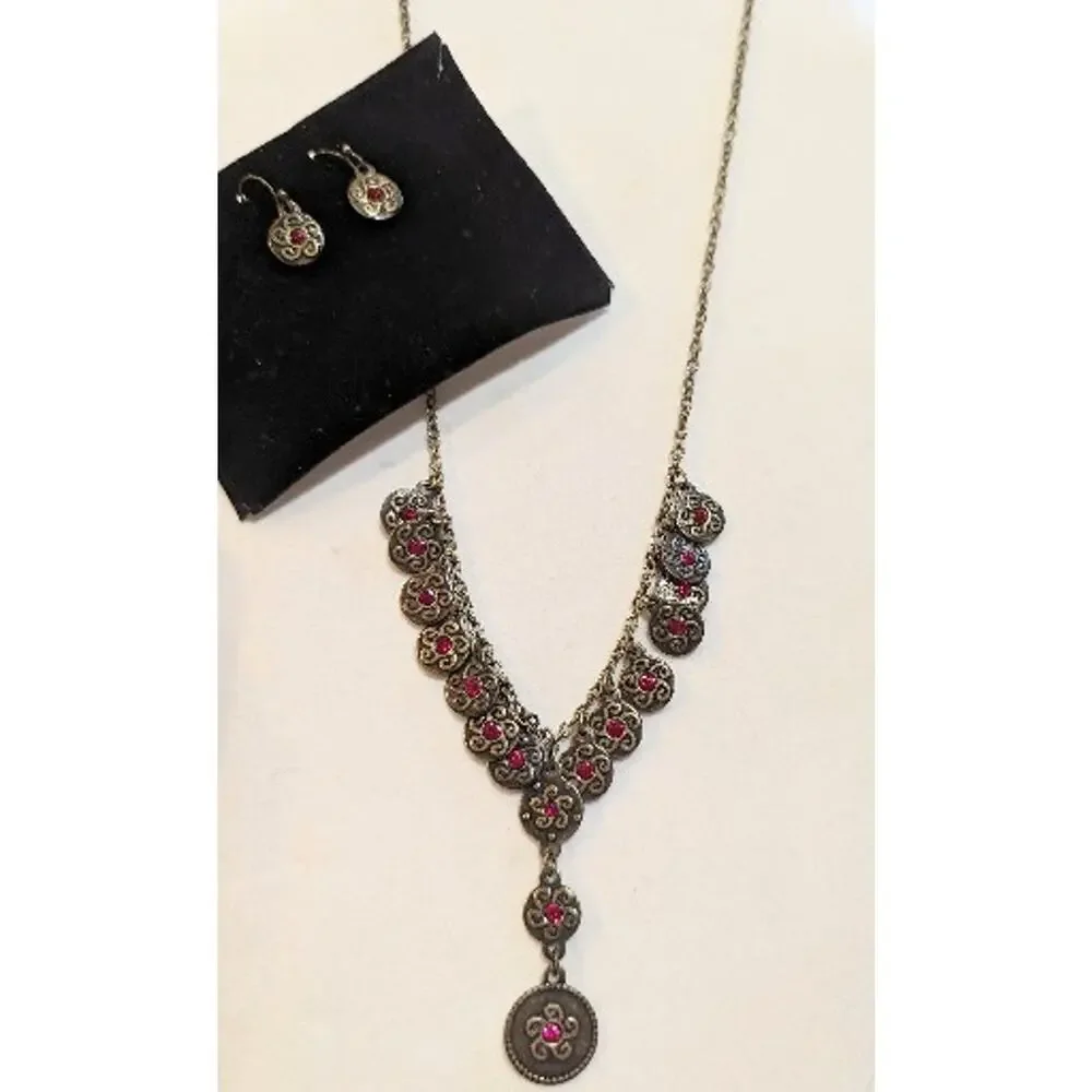 Vintage Avon Necklace & Earrings Set Romantic Antiqued Gold Gothic Medallion NEW